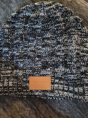Samsung Black & White Marled Knit Beanie